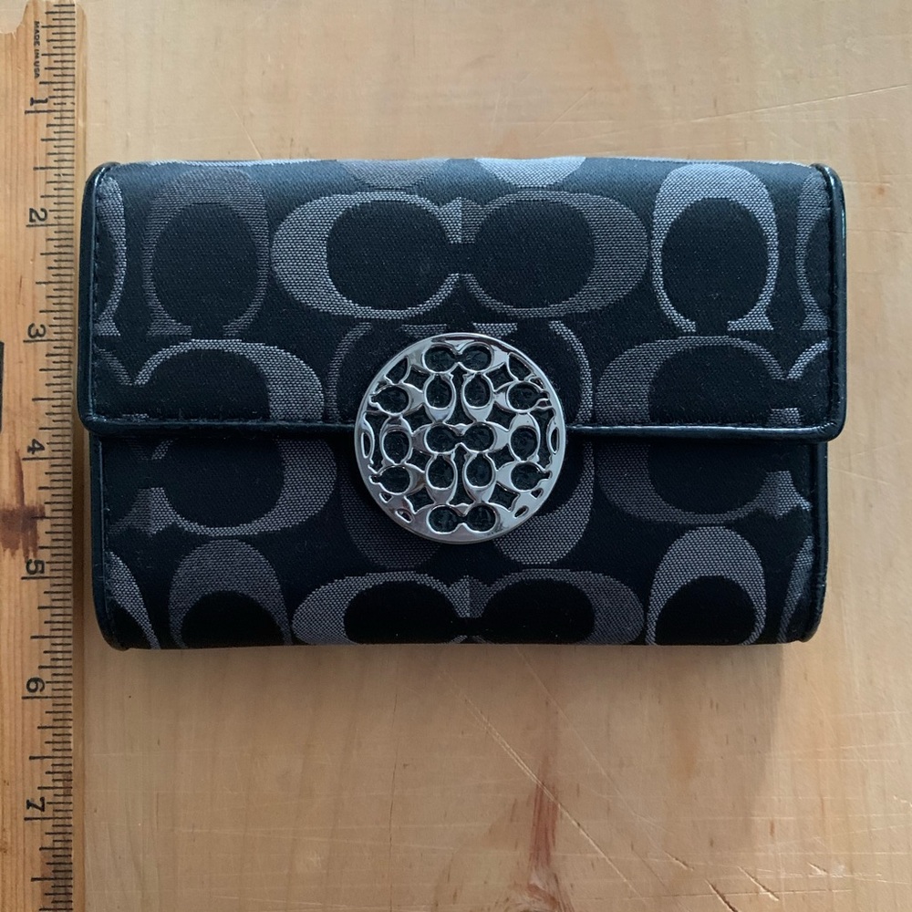 Coach TriFold Wallet EUC